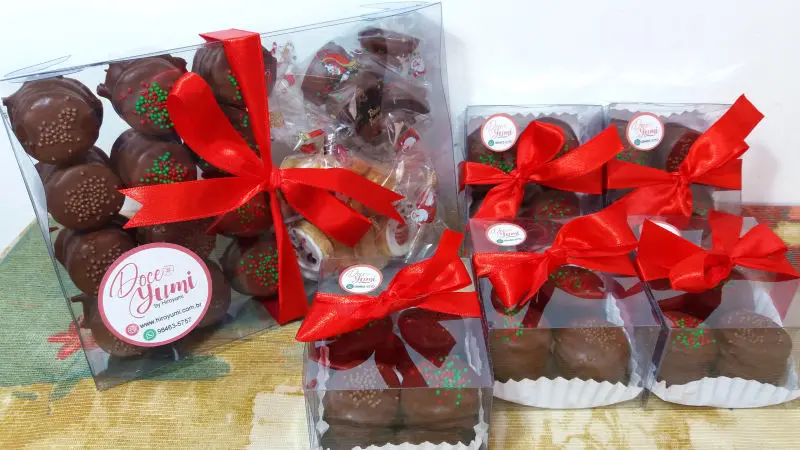 Kits Mix Mini-panetone trufado e Biscoitinhos amanteigados